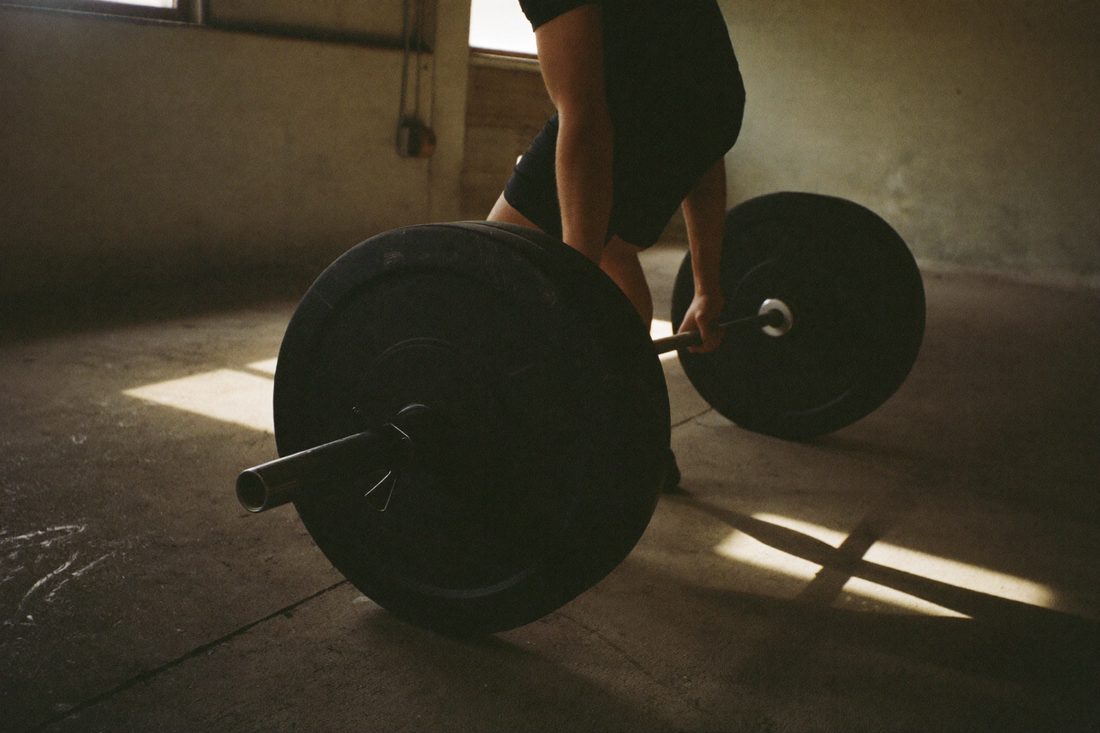 Athlete setting up a deadlift